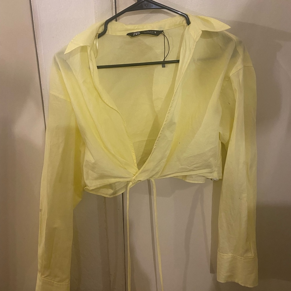 Zara cropped shirt in yellow